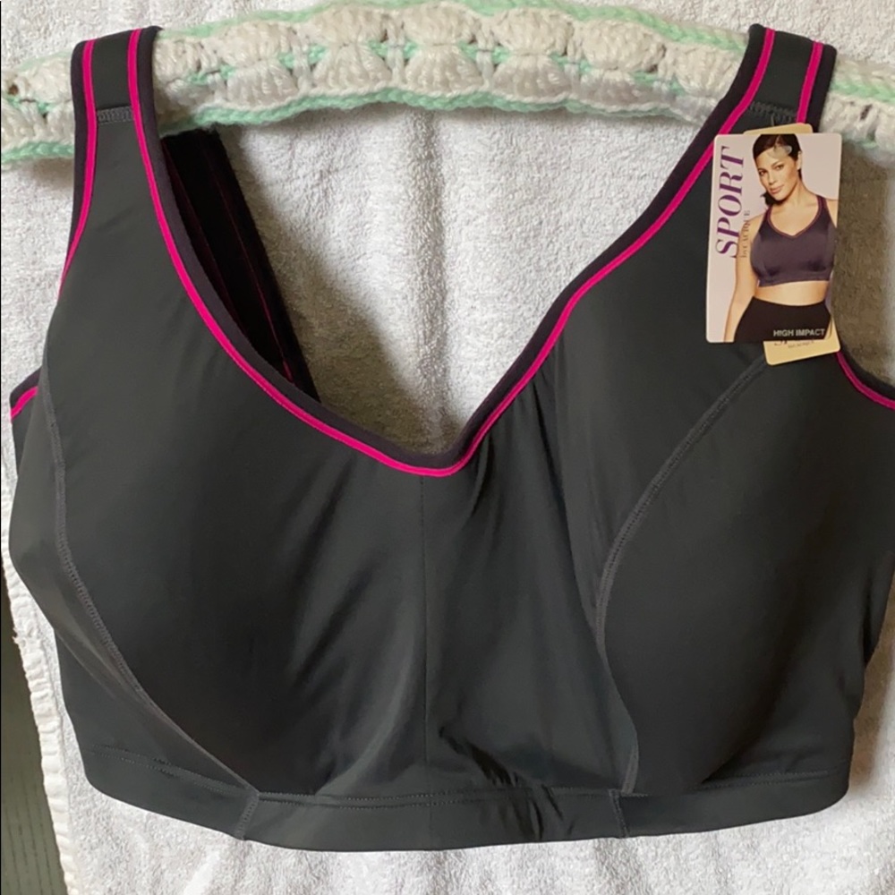 BNWT Cacique Sport bra. 44H Adjustable straps